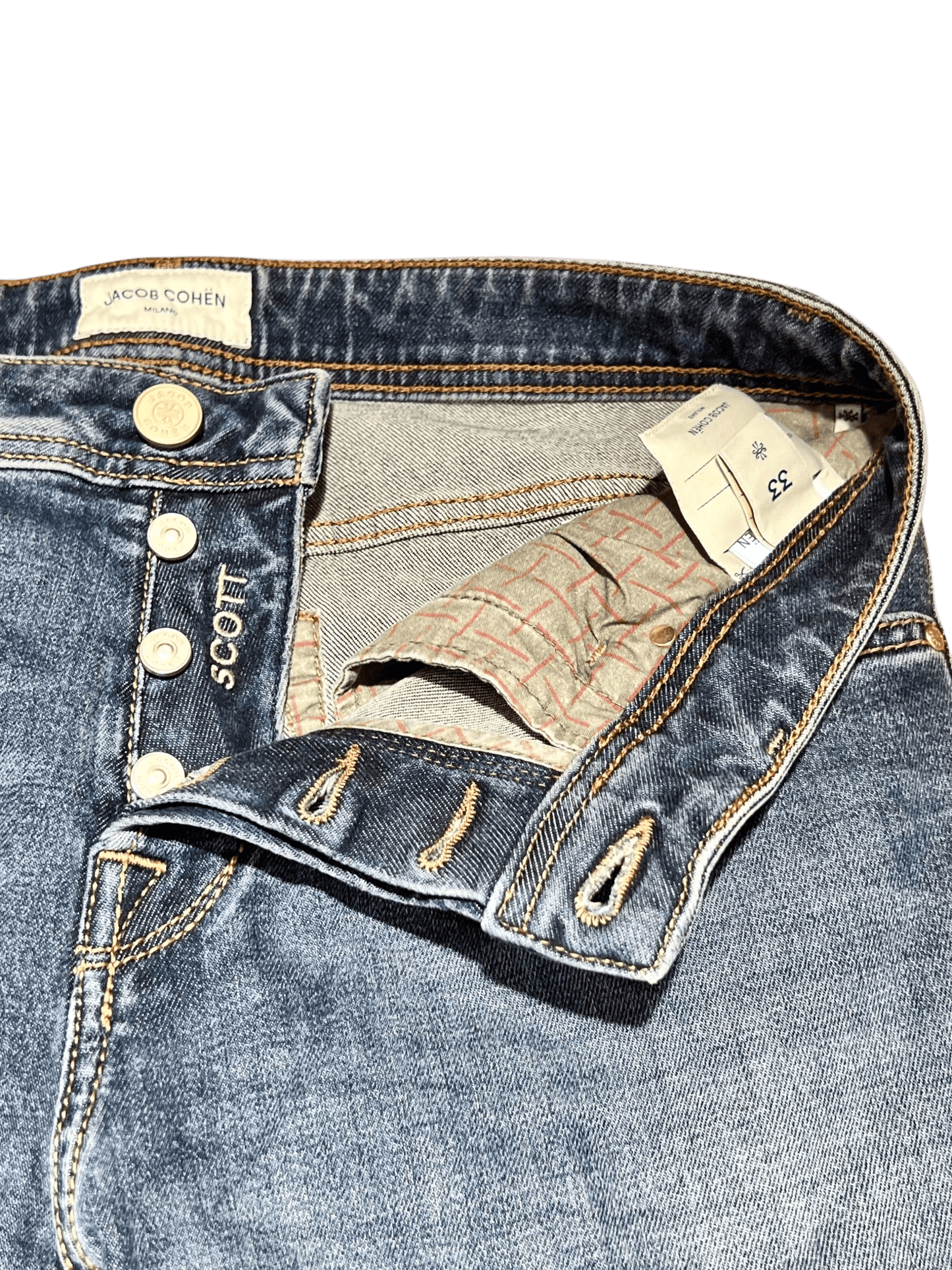 UNIT Hamburg - Jacob Cohën, Scott, light blue denim, pale green Label - Jacob Cohën