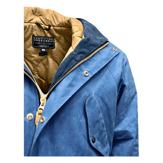 UNIT Hamburg - Manifattura Ceccarelli, Fisherman Parka – gewachste blaue Jacke aus Italien - Ceccarelli
