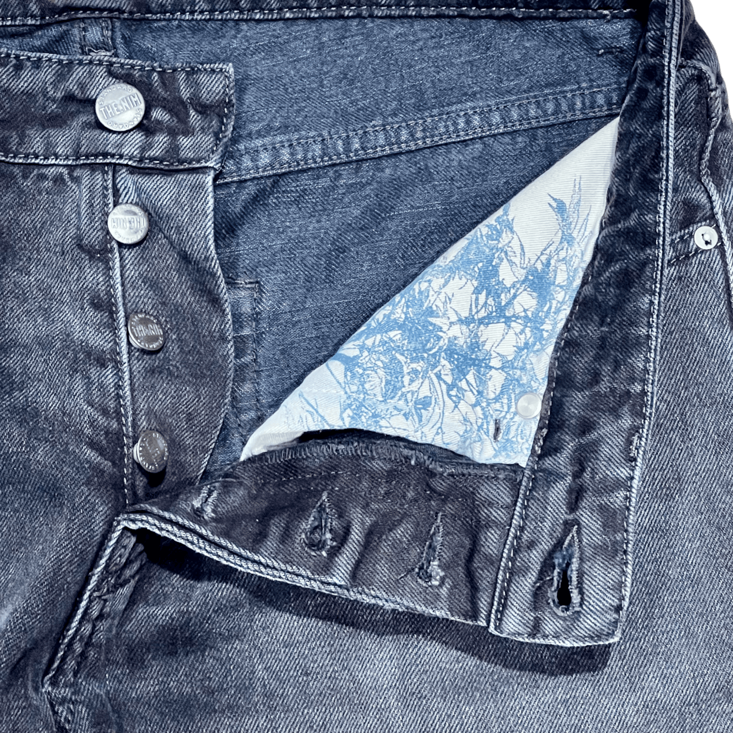 UNIT Hamburg - THE.NIM STANDARD, Reed Loose Selvedge, black - THE.NIM STANDARD